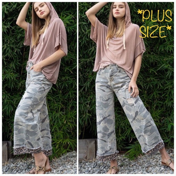 *LAST 3X* POL PLUS CAM-LEO Distressed Pants - Picture 2 of 15